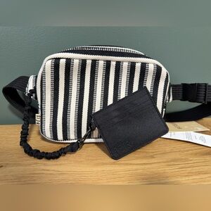 BNWT Beis “The Belt Bag”